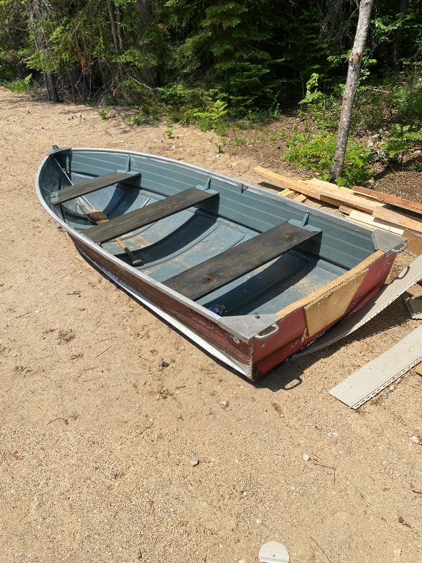 12ft aluminum boat for sale new transom and seats. Powerboats