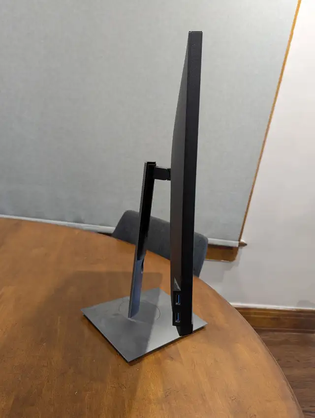 Dell 27" P2720DC 1440p Monitor and Dock in Monitors in City of Toronto - Image 3