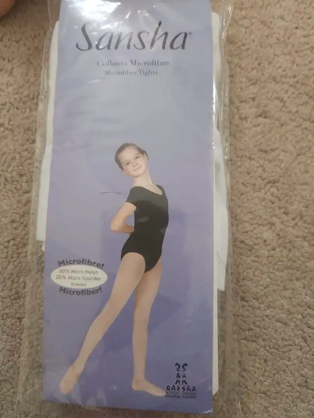 Young kids ballet bag and tights in Kids & Youth in Calgary - Image 3