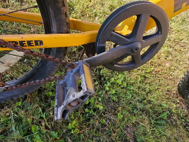 Hummer H2O BMX Style, 7 Speed Bicycle in Kids in Windsor Region - Image 10