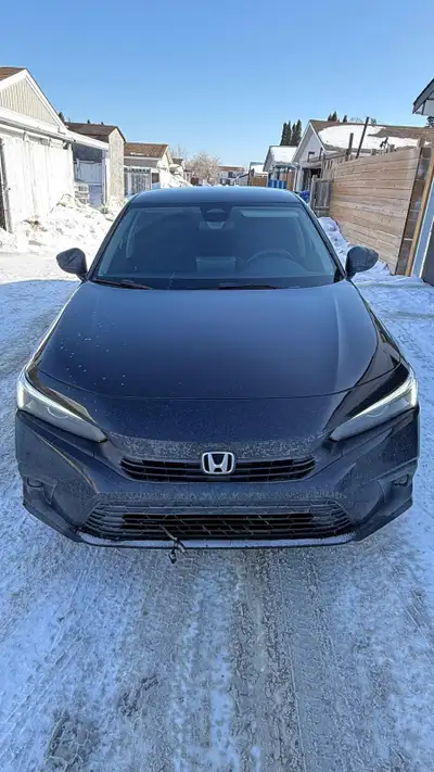 Honda civic LX 2022 120000km Push button start 2 keys Keyless entry Remote start Clean title Private...