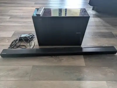 Samsung sound bar with sub woofer, View more