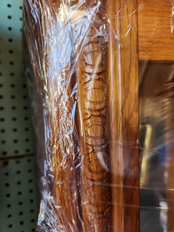 Solid Oak Glass Display Case with Light in Hutches & Display Cabinets in Muskoka - Image 4