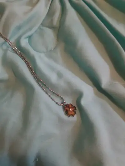 pretty flower necklace , View more