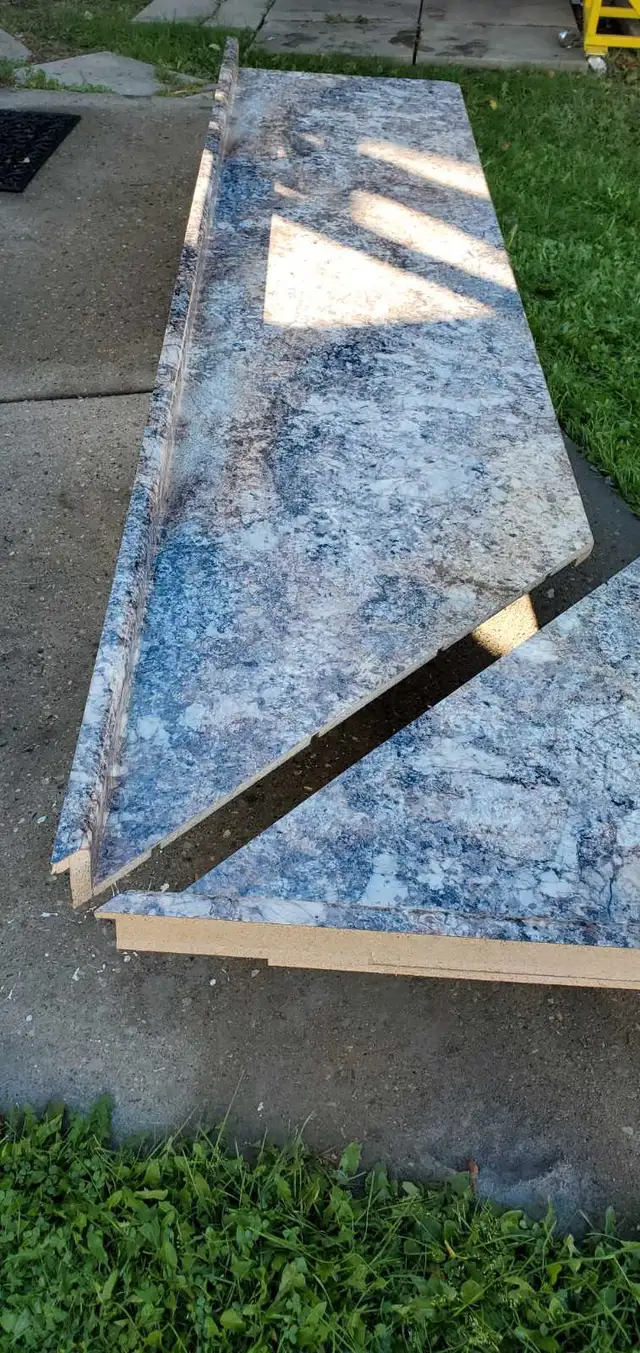Counter top. Brand new.62864365527425122