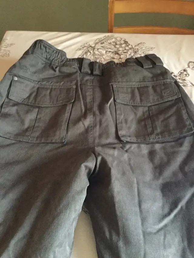 pantalon de ski  ou de neige pour homme gr: médium,( radical) in Men's in Longueuil / South Shore - Image 4