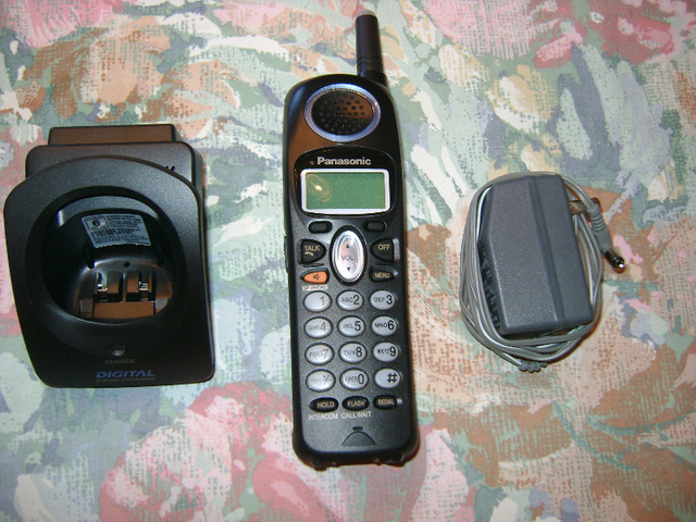 Handset Panasonic in Home Phones & Answering Machines in City of Toronto