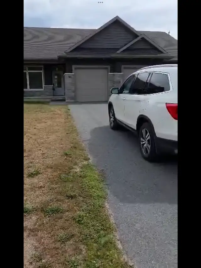 2 Bedroom Bungalow Townhouse Sublet