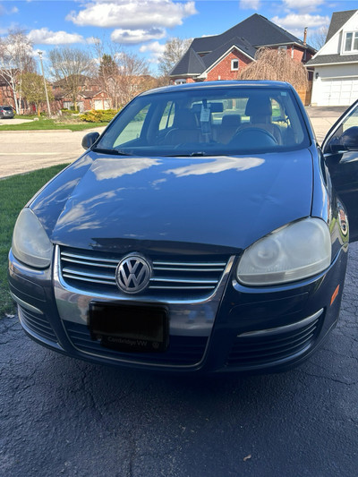 Volkswagen Jetta 2.5L 2008 with winter and summer tires 