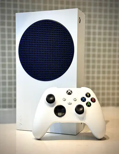 Xbox Series S (512GB), View more