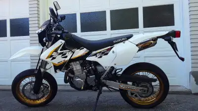 - Excellent condition, approx 6600 km, was tuned at a shop in fall 2025 to prep for sale - FMFQ4 ful...