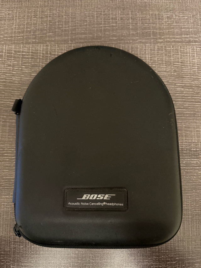 Noise Cancelling Bose Quietcomfort QC 3 Headphones in Headphones in Mississauga / Peel Region - Image 4