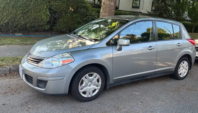 2010 Nissan versa 