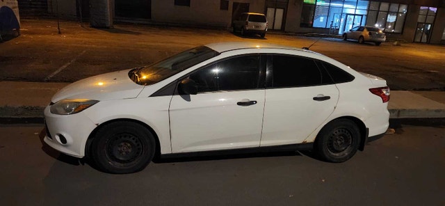 Ford Focus 2013 — photo 2