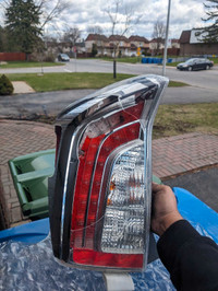 2012 Toyota Prius rear taillight functional damaged