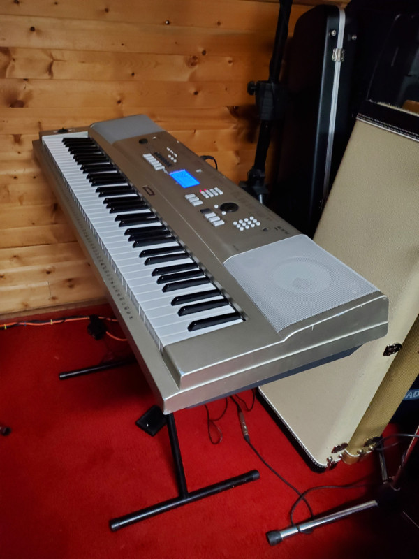 Yamaha YPG235 76 Key Portable Grand Piano with Stands and Damper