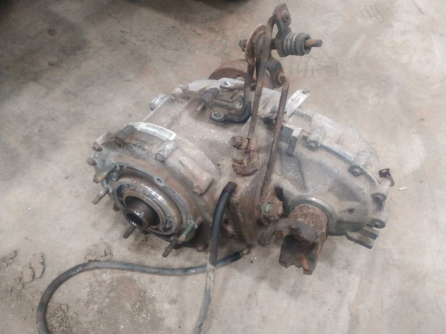 Jeep TJ Rubicon transfer case  in Transmission & Drivetrain in Renfrew