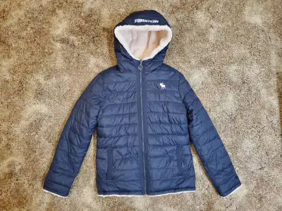 Girls Size 13/14 Hooded Winter Jacket, View more