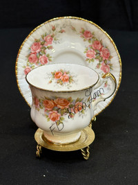 ELIZABETH ROSE  Paragon Fine Bone China tea cup & saucer 