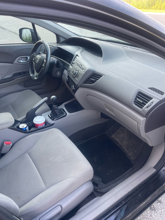 2012 Honda Civic Manual  in Cars & Trucks in Oakville / Halton Region - Image 4