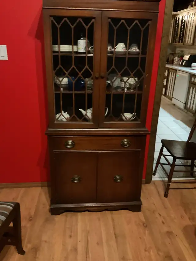 Moving selling beds dressers in Beds & Mattresses in Edmonton - Image 10