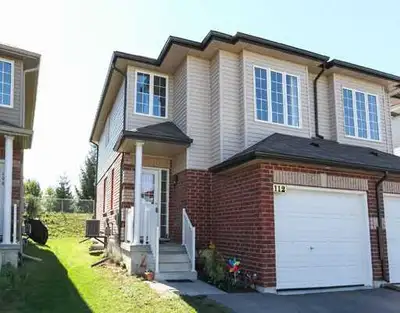 Clean, quiet, safe, in a quiet neighbourhood, were you will have respect, no smoking, no pets. Room...