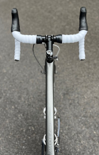 54cm Carbon Trek Madone Road Bike. 11 speed Ultegra R8000