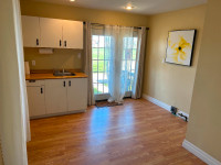 Small 1 bedroom available $1150 plus hydro