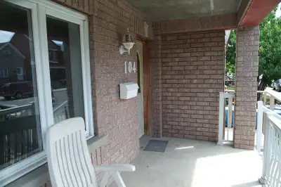 2 BEDROOM RENT - 1ST FLOOR