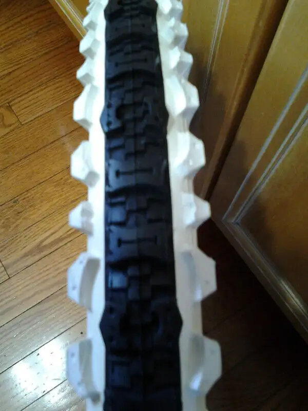 GT SUPER PEDAL BIKE TIRE 20" WALL HANGING MIRROR in Road in Edmonton - Image 5