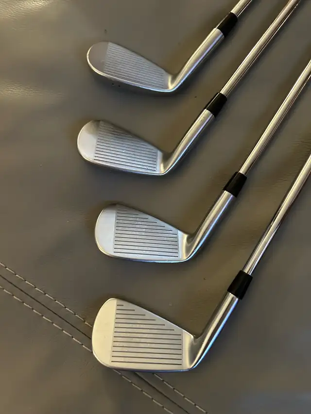 Mizuno JPX 921 tour/forged combo set 4-pw in Golf in Trenton - Image 4