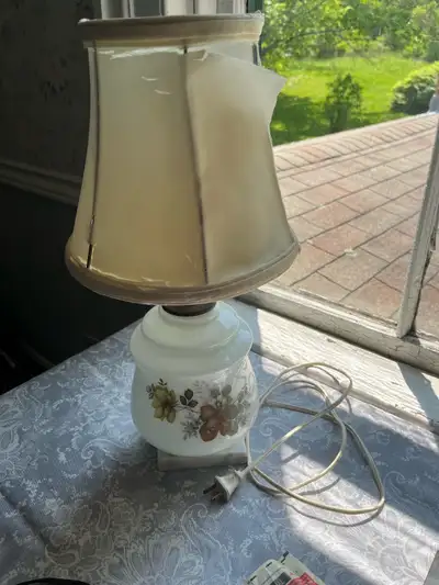 Beautiful lamp, glass base, silk shade, however due to its age has deteriorated. Antique. Pick up in...