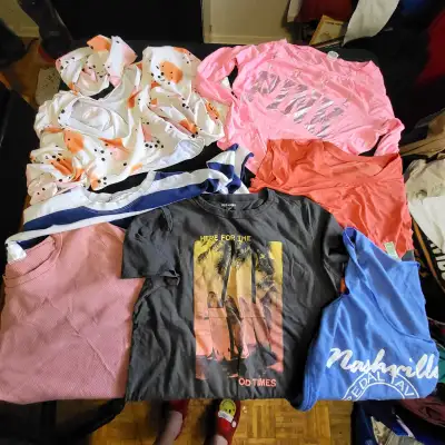 Women's Clothing Bundle 7 Tops sz Small, View more