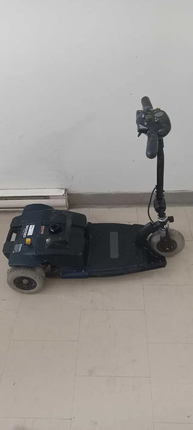 gogo 3 wheeler in Other in London - Image 2