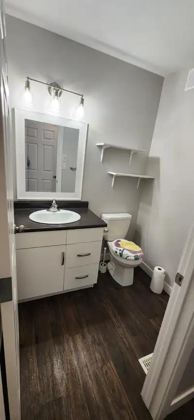 Townhouse for rent in Steinbach. Move in ready. Close to school and parks. 3 beds on the second floo...