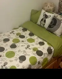 Douette lit/Oreillier/Coussins etc-Bed Comforter/Pillow/Cushions