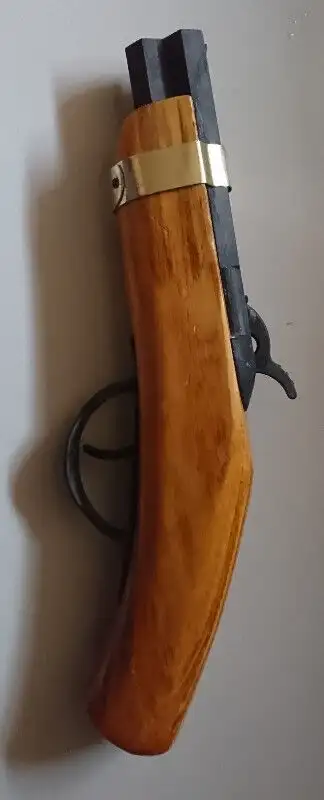 Vintage Wood Cap Gun Toy in Arts & Collectibles in Oshawa / Durham Region - Image 6