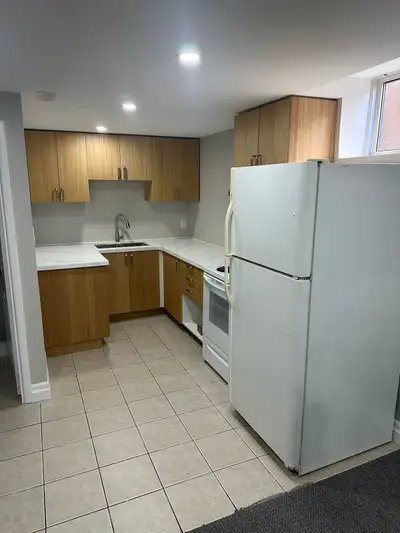 2-Bedroom Basement Apartment for Rent 2419 Butternut Crescent, Burlington, Ontario $2,250/month Avai...