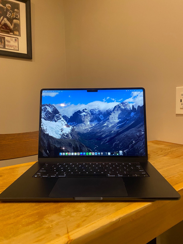 Brand New MacBook Air M2 15 inch 2023. 8gb RAM/512 SSD. in Laptops in Calgary - Image 2