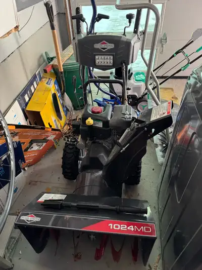 Briggs & Stratton snow blower for sale, View more