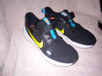 Women's Nike Revolution 5 Running Shoes, Size 8 For Sale