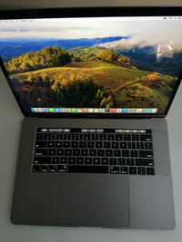 Apple MacBook Pro 15" i9/16GB/500GB (2019 Model)