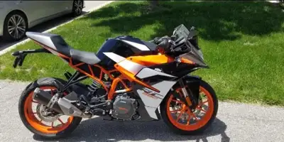 2018 KTM RC390, 1048 ORIGINAL KM 6 spd Transmission Excellent learner bike Low on insurance Slipper...