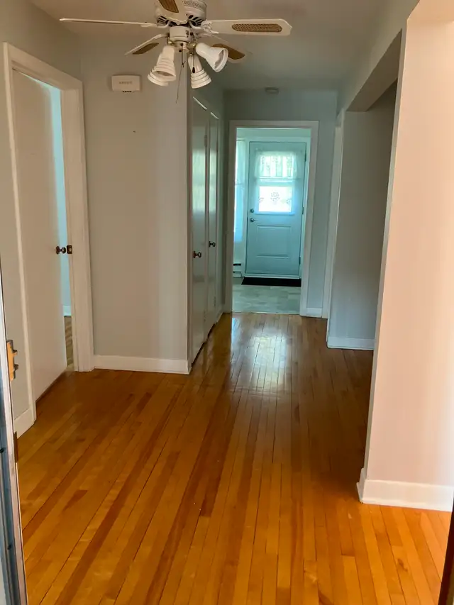 A LOUER - Grand 5 1/2 lumineux à Trois-Rivières ( De Normanville in Long Term Rentals in Trois-Rivières - Image 8