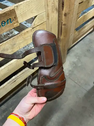 !!!LEATHER BOOTS FOR SALE!!! Tendon Jumping boots Good condition 8 and a half inch long 10 inch One...