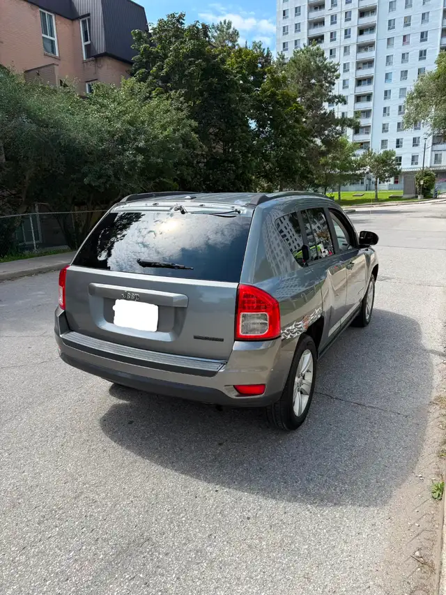 2011 jeep compass low km545693793109288963