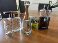 4 bouteilles de parfum VIDE - J'adore, Very Hollywood et Gucci G