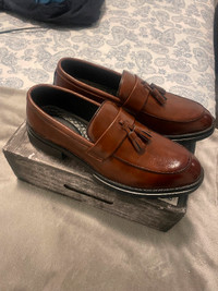 Brand new mens brown loafers