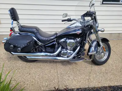 2012 kawasaki vulcan 900D Very low Km and cared for, stored inside its whole life . Please text if i...