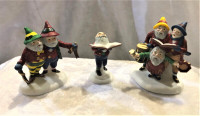Dept. 56 North Pole Village, Sing A Song For Santa